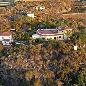 https://cueva-finca-tabaiba-by-tor.in-canary-islands.com